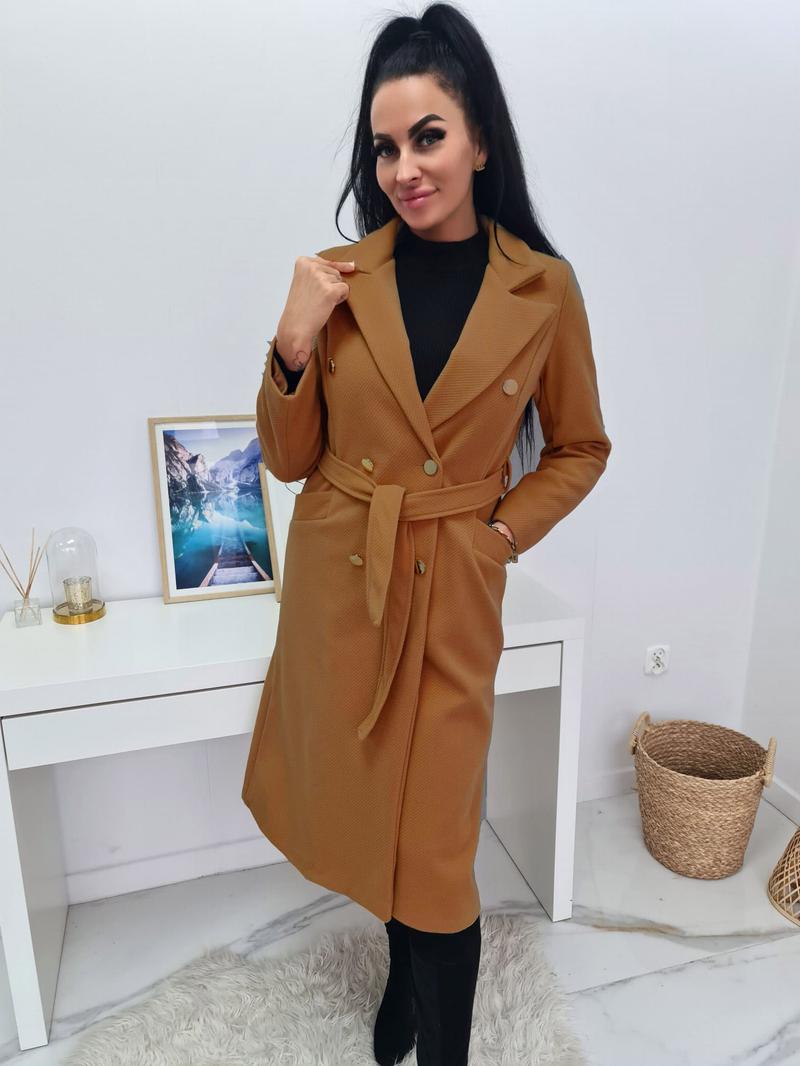 Dobór obuwia do rudego płaszcza