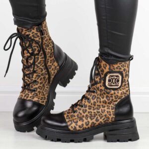 Jakie buty do spódnicy w panterkę będą najbardziej stylowe?