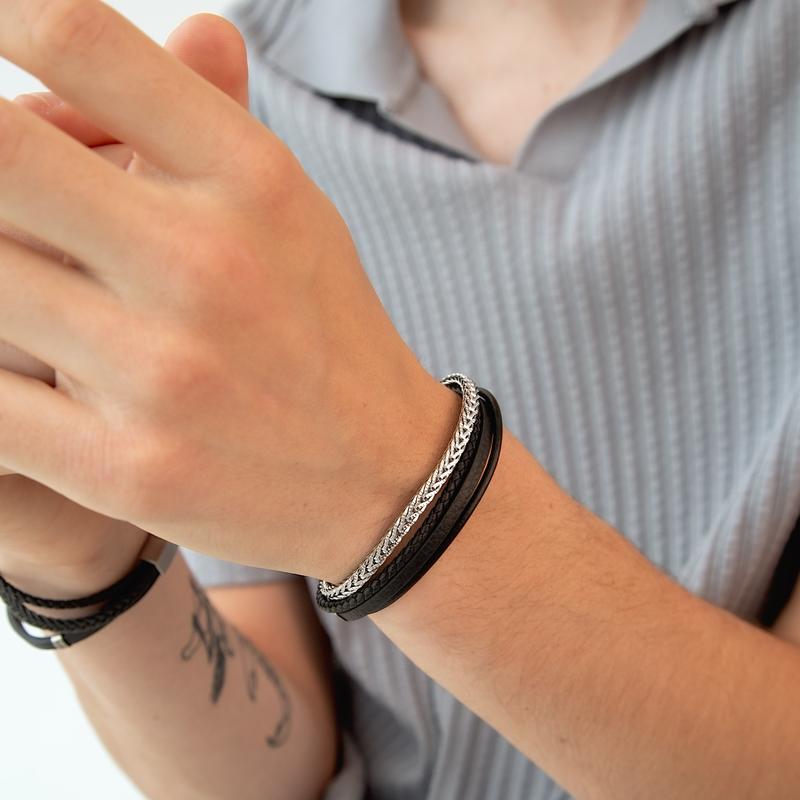 Biżuteria do czarnej sukni