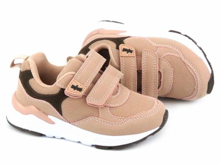 Dobór rozmiaru obuwia dziecięcego