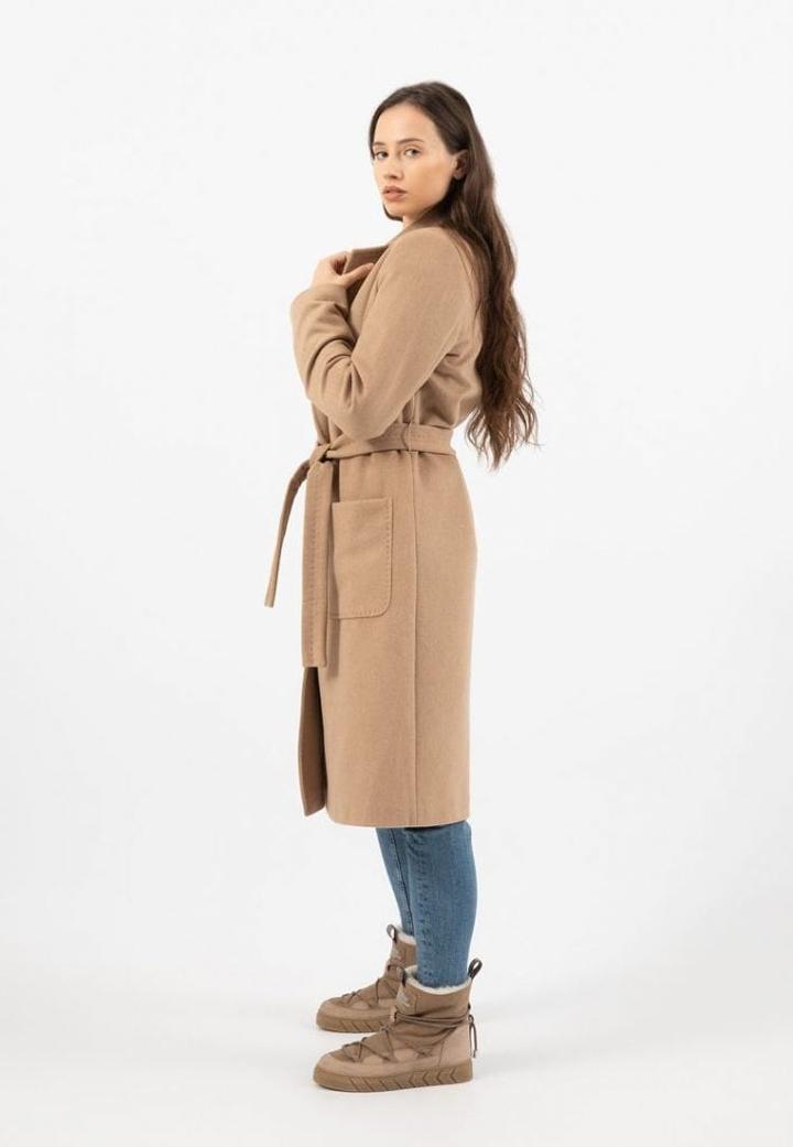 Buty do długiego płaszcza