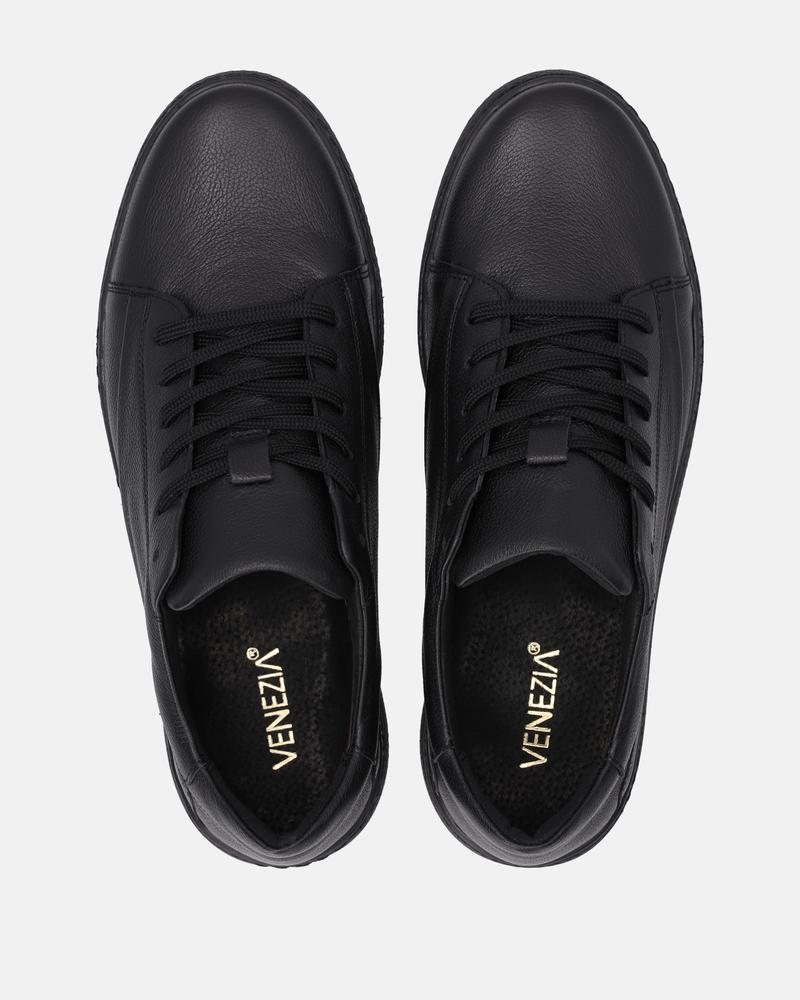 Eleganckie buty do czarnej skóry