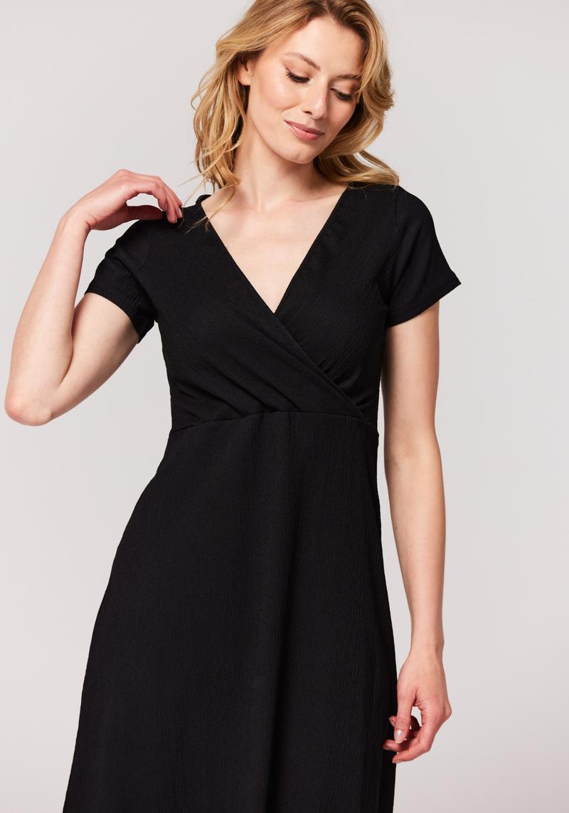 Instrukcja krok po kroku dekoltu w szpic