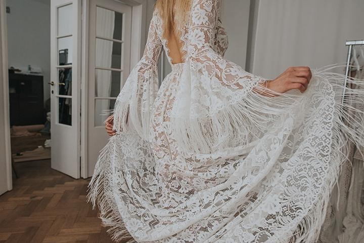 Pomiar sukni ślubnej