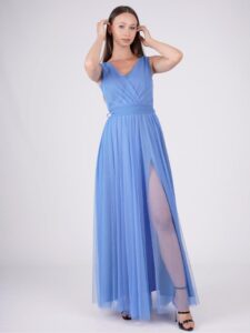 Idealne połączenia: jaki kolor butów wybrać do niebieskiej sukienki?