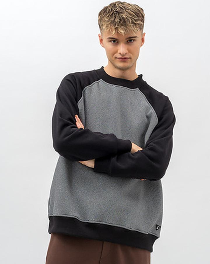 Wykończenie i pielęgnacja bluzki raglan